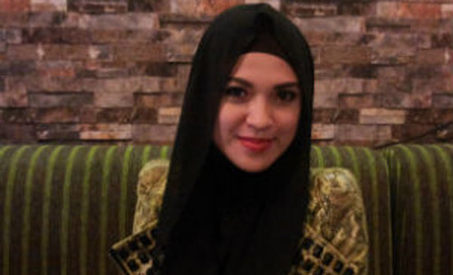 Setelah Berhijab, Delia Mengaku Lebih Sabar Hadapi Masalah 1 Hijab