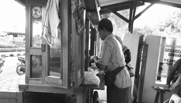 Kebaikan Semangkuk Bakso dari Sigit