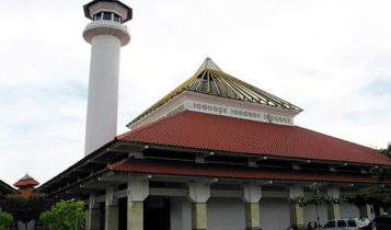 Ini Dia Daftar 4 Masjid Tertua di Indonesia 4 Masjid Tertua