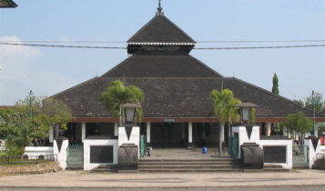 Ini Dia Daftar 4 Masjid Tertua di Indonesia 5 Masjid Tertua