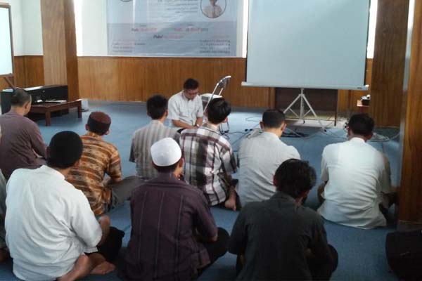 Hukum Tahlilan 3 Keutamaan Dzikir, Urutan Zikir Setelah Shalat Fardhu, Hukum Tahlilan