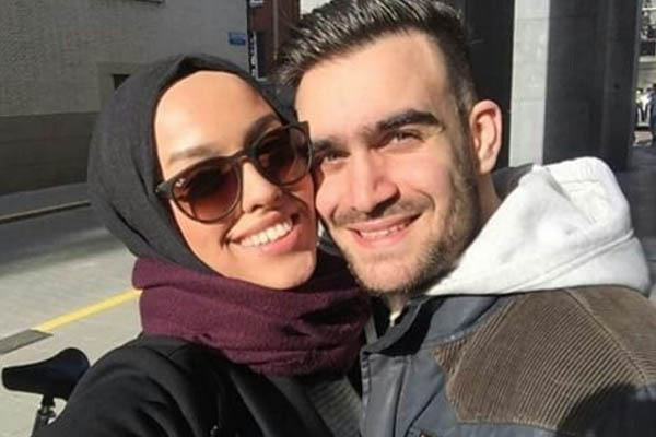 Suami Istri Pasang Foto Mesra di Medsos Bagaimana Islampos Suami Istri Pasang Foto Mesra di Medsos Bagaimana Islampos