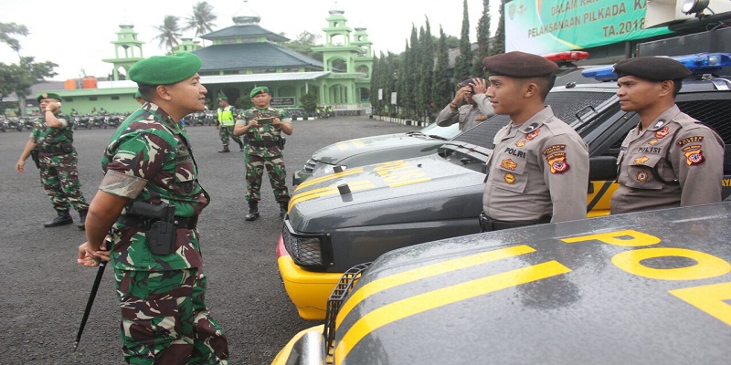 Dandim Cimahi lakukan sidak kesiapsiagaan jelang Pilkada KBB 2018. Foto: Saifal/Islampos