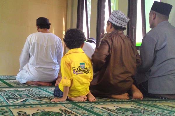 Anak Belum Baligh Bolehkah Jadi Imam Shalat