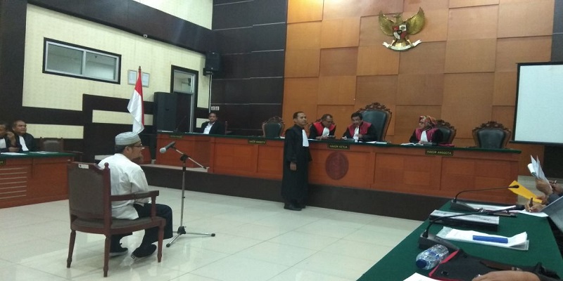 Jondru saat menjalani sidang. Foto: Rhio