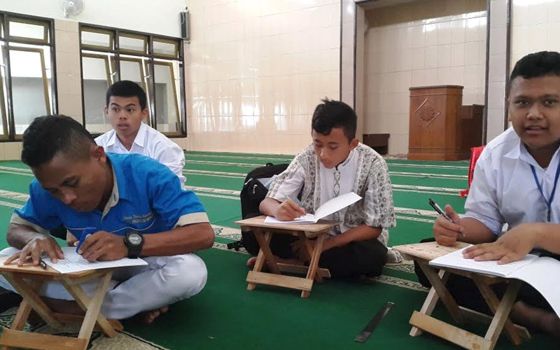 Mengambil Upah dari Mengajar Agama, Pesan Al-Quran untuk Para pendidik