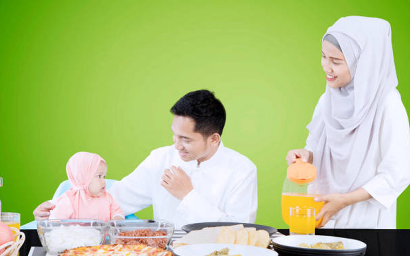 anak perempuan, Industri Makanan Halal