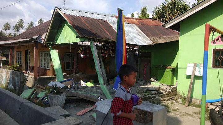 8 Personel Polisi Gugur Pada Insiden Gempa di Palu dan Donggala 1 personel polisi gugur