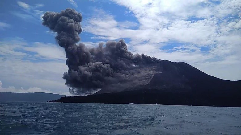 gunung anak krakatau siaga