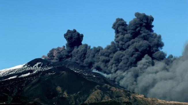 Gunung Etna. Foto: AFP