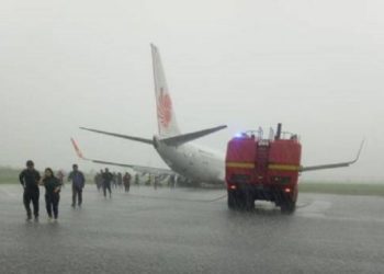 Pesawat Lion Air tergelincir di Bandara Supadio. Foto: Okezone