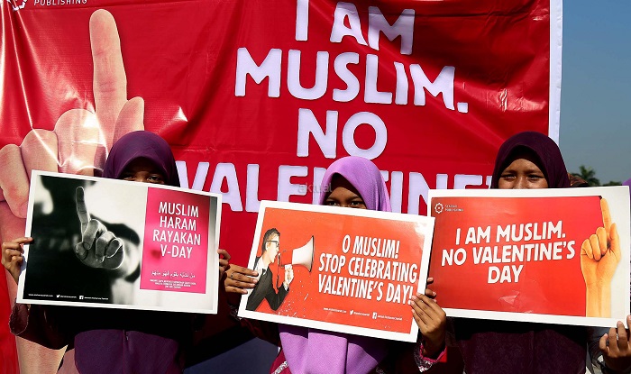 Aksi muslimah tolak Valentine Day. Foto: Aktual