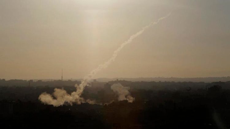 5 roket dari Gaza hantam Israel. Foto: Alarabiya/AP