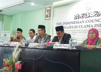 Majelis Ulama Indonesia (MUI) meminta lembaga penyiaran meningkatkan kepatuhannya pada UU Penyiaran serta Pedoman Perilaku dan Standard Program Siaran yang dikeluarkan Komisi Penyiaran Indonesia (KPI).
