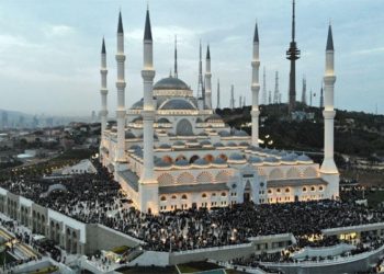Masjid Camlica, Turki. Foto: Afaae
