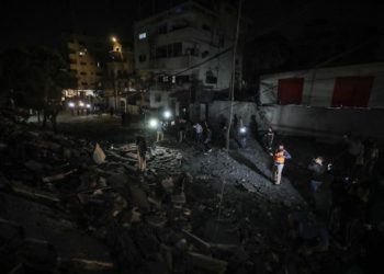 Puing-puing bangunan kantor Anadolu Agency setelah serangan pesawat tempur Israel di Gaza pada 4 Mei 2019. Foto: Anadolu