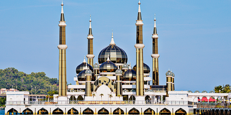 Masjid Kristal di Malaysia, Canggih nan Eksotis 1