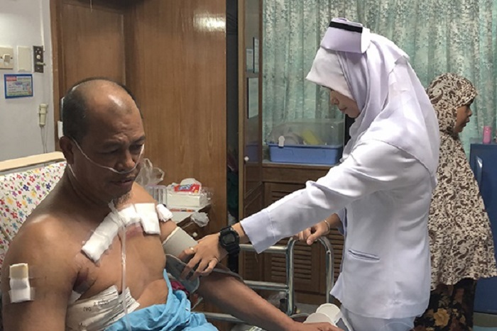 Ustaz Soleh salah satu guru sekolah agama swasta “Muaassah Ats-saqofah al- Islamiyah, Pombing” di daerah Penarik, wilayah Pattani ditembak cedera, pada Ahad malam, 30/6/2019. (Foto/MGROnli