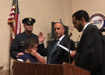 Mustafa Rabboh dilantik menjadi kepala polisi Bergenfield. Foto: Bergen Record