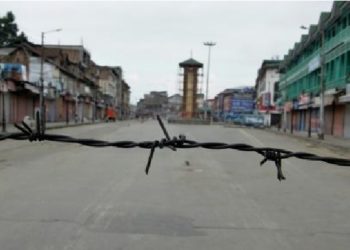 sebuah jalan di Kashmir. Foto: RFI