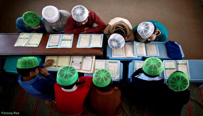 Baca Alquran Harus dengan Tajwid dan Tartil, Ini Alasannya 2 baca alquran