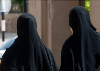 hukum menggunakan jilbab