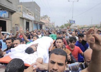 Ribuan warga hantar 3 jenazah syuhada di Gaza. Foto: PIC