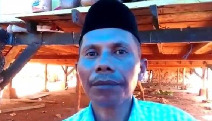 La Sali, ayah kandung Randi. Foto: detikcom