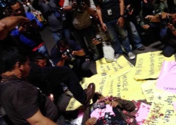 Aksi solidaritas jurnalis di Jakarta. Foto: detikcom