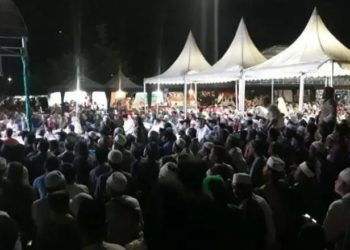 Zikir akbar diikuti ribuan umat Islam di Kota Palu. Foto: Antara
