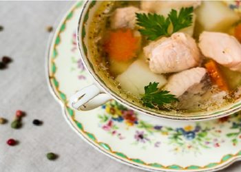 Ukha, sop halal kuliner khas Rusia. Foto: Lublyou