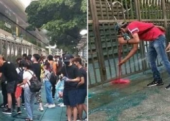 Warga Hongkong bersihkan masjid Kowloon. Foto: My Metro