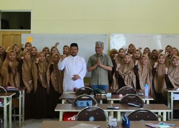 SMA Ar-Rahmah Putri dikunjungi Mahsya University Malaysia. Foto: Istimewa