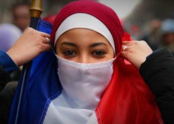Ilustrasi Muslimah Prancis. Foto: orientxxi.info