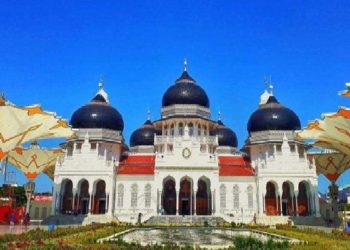 Masjid Agung Banda Aceh. Foto: Steemit