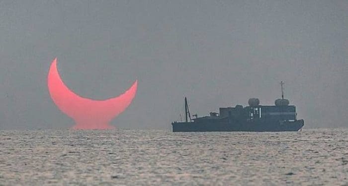Nyata, Begini Penampakan Sunrise 'Tanduk Setan'  7