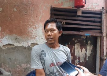 Kartono ayah dari APA korban pembunuhan oleh tetangga sendiri di Sawah Besar, Jakarta Pusat. Foto: Kompas