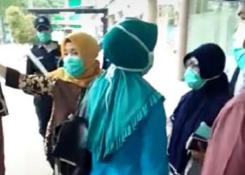 Keluarga pasien virus Corona keluhkan pelayanan buruk RSUD Banten. Foto: Banten news