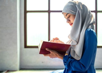 Bolehkah Membacakan Al-Qur’an dengan Suara Merdu?