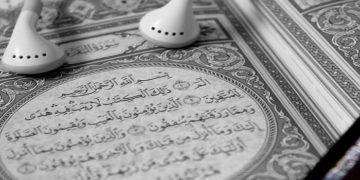 hafal alquran, fakta tentang bahasa arab, Keunggulan Membaca Al-Qur'an ,kosakata bahasa asing non Arab dalam Alquran,surat alquran untuk memperkuat ingatan