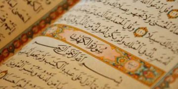 Hukum Membakar Al-Quran, baca quran