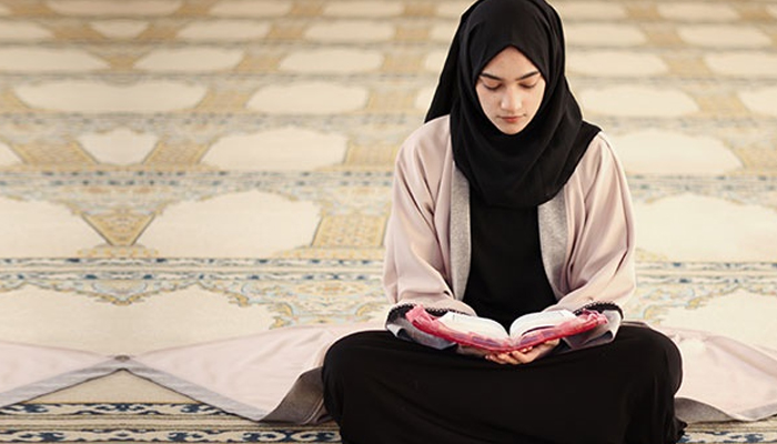 wanita shalihah Wanita penghuni Surga Keutamaan Surat Al-Mulk