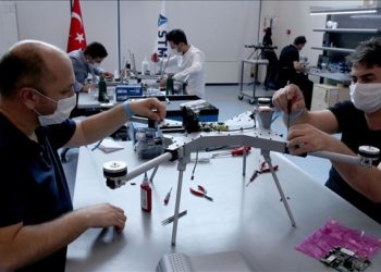Perusahaan Turki genjot produksi Drone Kamikaze. Foto: Anadolu