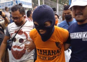R (30), terduga pelaku pembunuhan dua anak di Medan. Foto: Detik.com