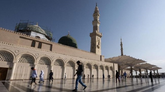 masjid-masjid di Saudi kembali ditutup. Foto: CNN