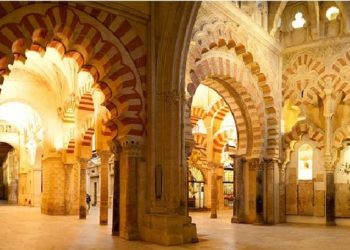 Masjid ikonik di Eropa