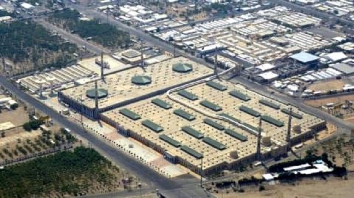 Jalanan di sekitar Masjid Namirah tempat khotbah Arafah tampak sepi pada haji 2020. Foto: Twitter
