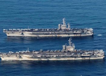 2 kapal induk AS gelar latihan militer di Laut Cina Selatan. Foto: Wall Street Journal