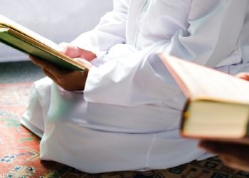 hari Rabu, adab di atas ilmu, bangsa arab ummiy, Metode pendidikan Nabi, perbedaan mazhab, adab mencari ilmu,membaca alquran