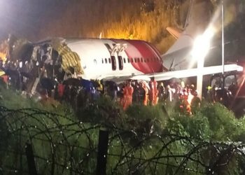 Pesawat Air India Express mengalami kecelakaan pada Jumat (7/8/2020). Foto: AFP